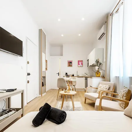 Maison Dutto 아파트 *