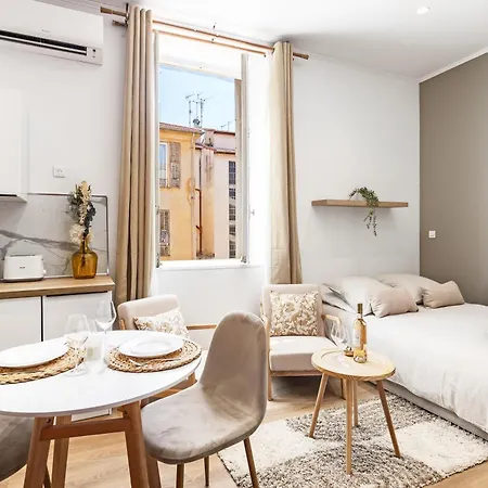 Maison Dutto 멍똥