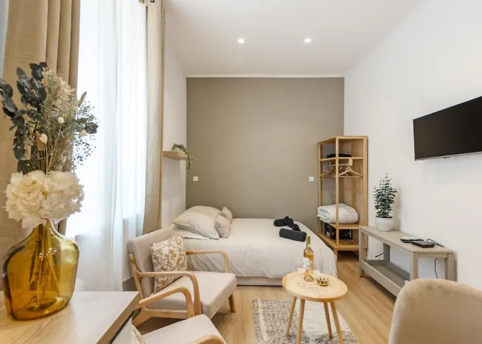 Maison Dutto 아파트 *